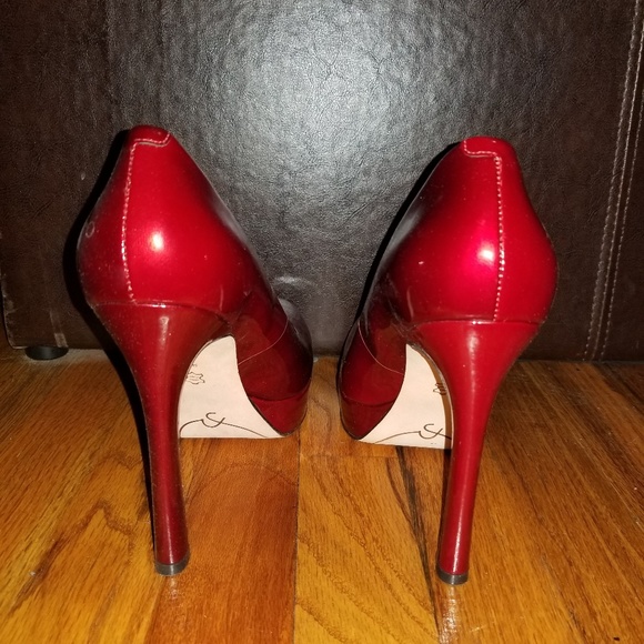 Heels - Picture 4 of 6